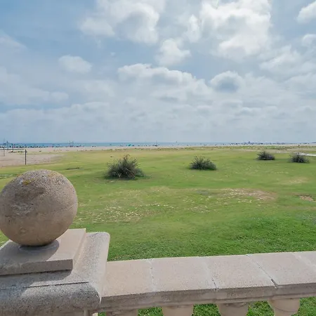 Apartment First Line Beach Vilanova *